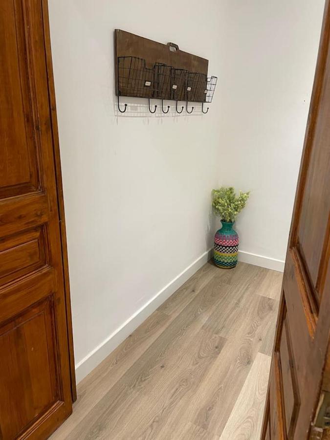 Apartament 2 Bedrooms Well Connected Cornellà de Llobregat