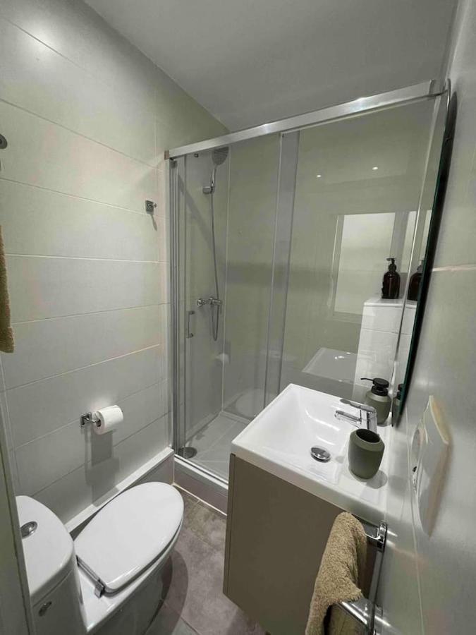 2 Bedrooms Well Connected Apartament Cornellà de Llobregat