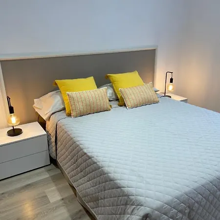 Nice Apartment 2 Bedrooms Well Connected Cornella de Llobregat Exterior photo