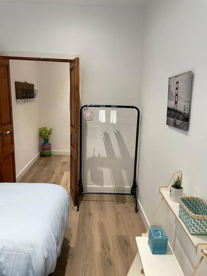 2 Bedrooms Well Connected Cornella de Llobregat