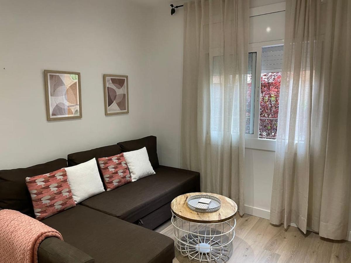 2 Bedrooms Well Connected Apartment Cornella de Llobregat