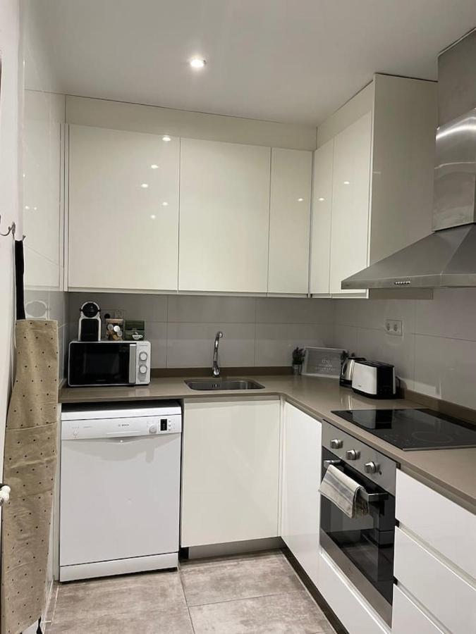 2 Bedrooms Well Connected Apartment *